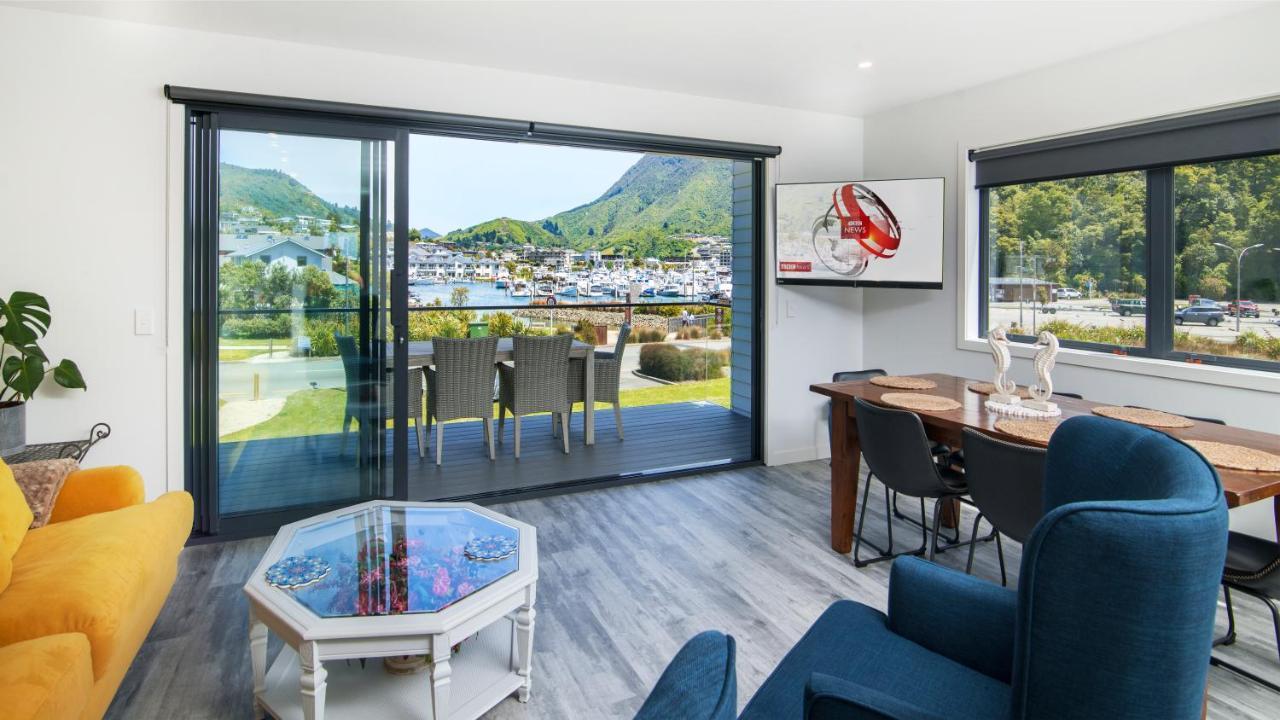 Boathouse Apartments Picton Exterior photo